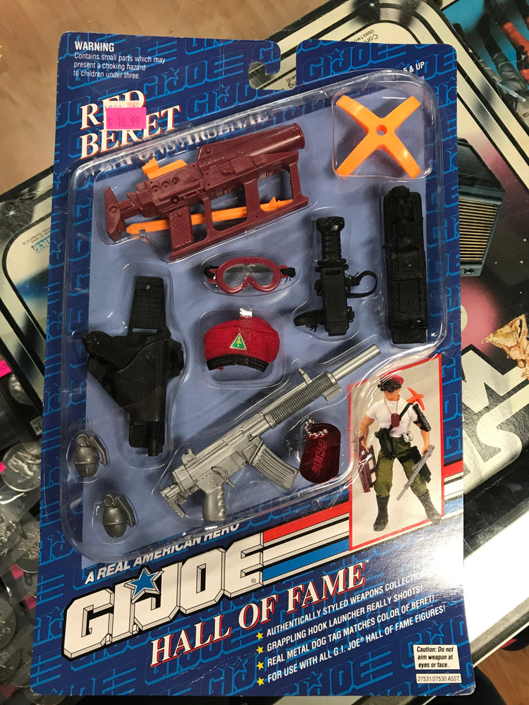 G.i. joe a real american hero hall of fame red beret weapons arsenal