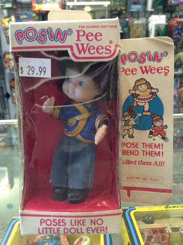 Posin' Pee Wees