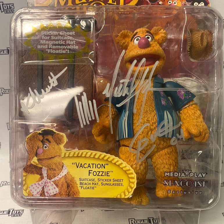 Palisades The Muppet Show Vacation Fozzie Series 2 Media Play Suncoast Exclusive (signed by palisades toy execs. Not authenticated)