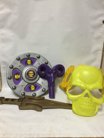 M.O.T.U. H-G Toys Skeletor Dress Up Set