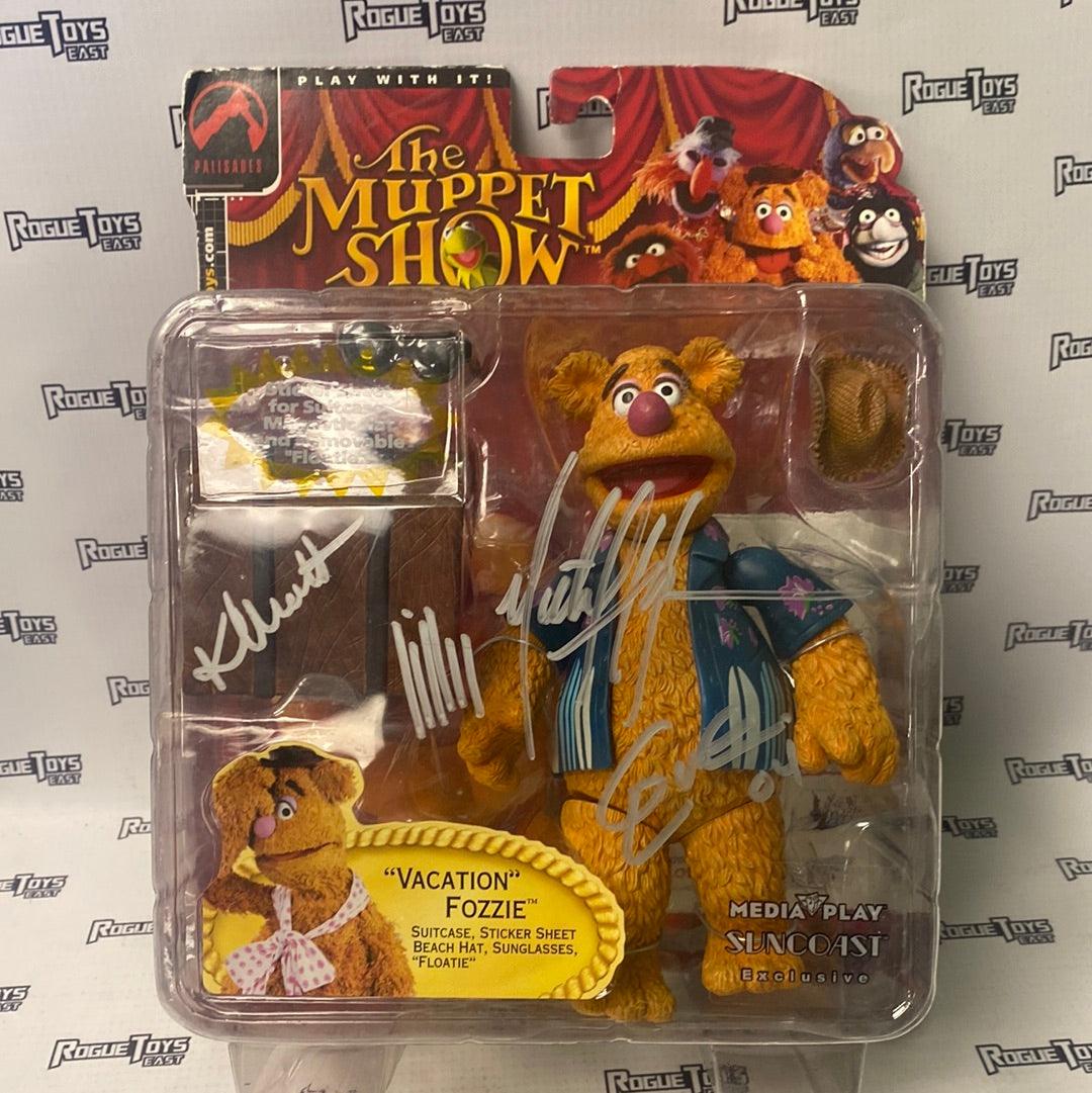 Palisades The Muppet Show Vacation Fozzie Series 2 Media Play Suncoast Exclusive (signed by palisades toy execs. Not authenticated) - Rogue Toys