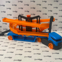 Mattel Hot Wheels City Lift and Launch Hauler - Rogue Toys